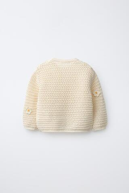 ZARA КАРДИГАН ИЗ КРУЖЕВА КРОШЕ С РОМАШКАМИ, ЭКРЮ