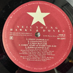 Винтажная виниловая пластинка LP Neil Young Hawks and Doves (USA 1980) (Promo)