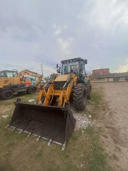 BUILDER BL* Экскаватор-погрузчик BL488 (Дизельный, 4,8 л, 102 л.с., АТ)