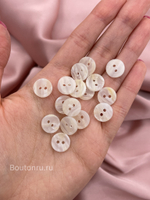 Пуговицы на прокол молочные полупрозрачные с прожилками