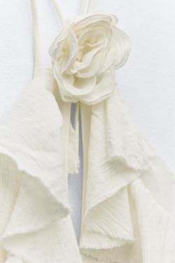 ZARA ТОП ИЗ ХЛОПКОВОГО МУСЛИНА С РЕЛЬЕФНЫМ ЦВЕТКОМ, ЭКРЮ