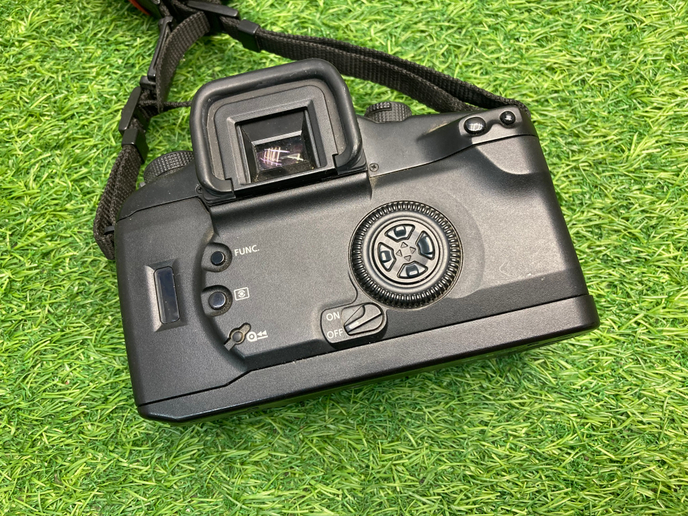 Canon EOS 30