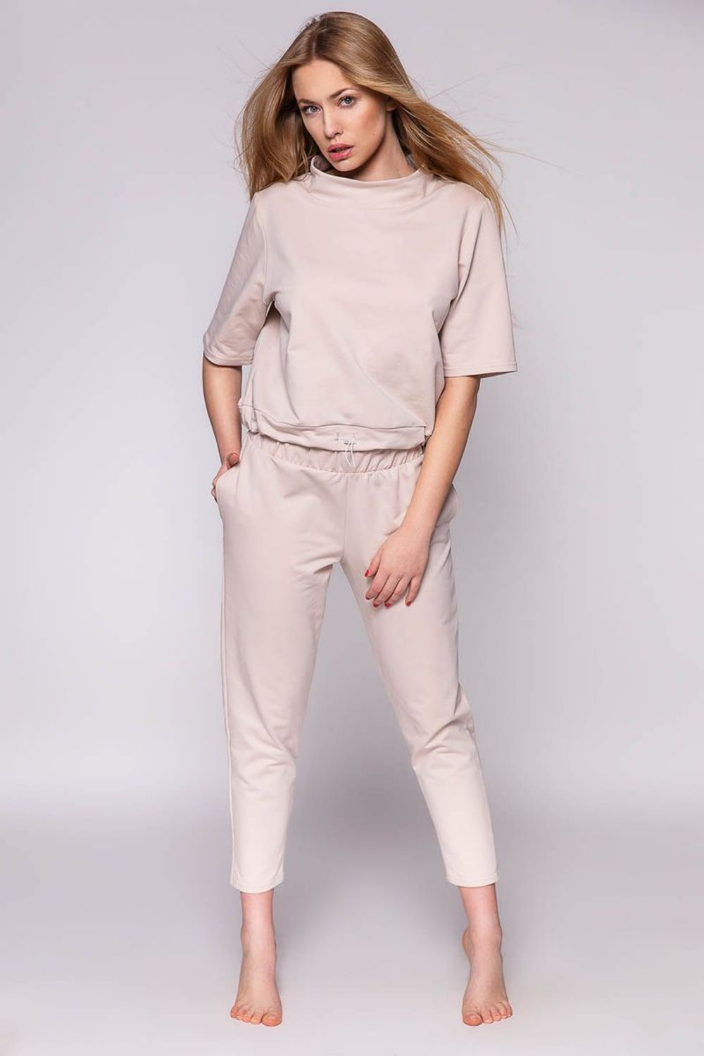 Стильный костюм Nancy (Размер: S) (Цвет: бежевый)