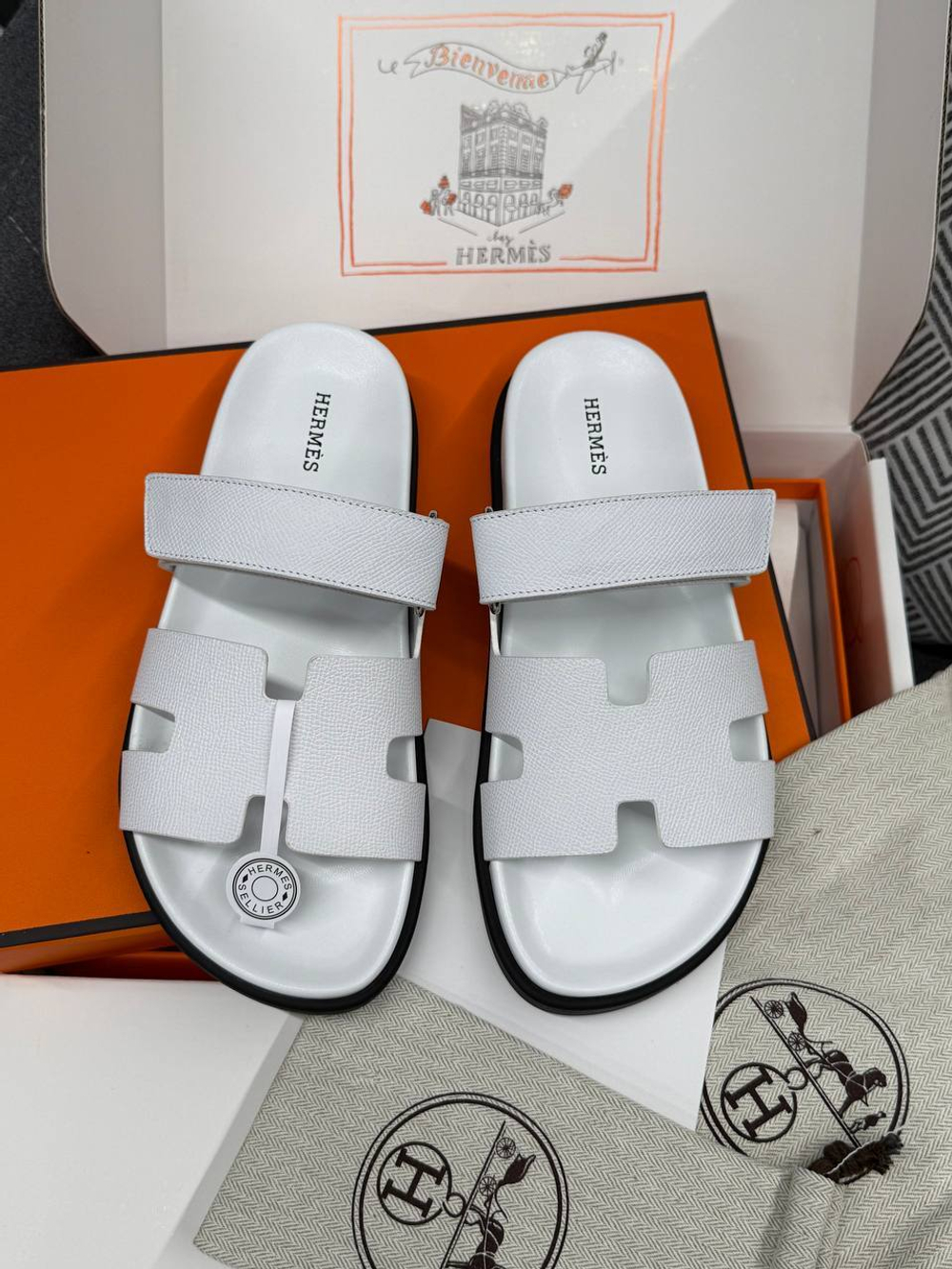 Шлёпанцы Hermes