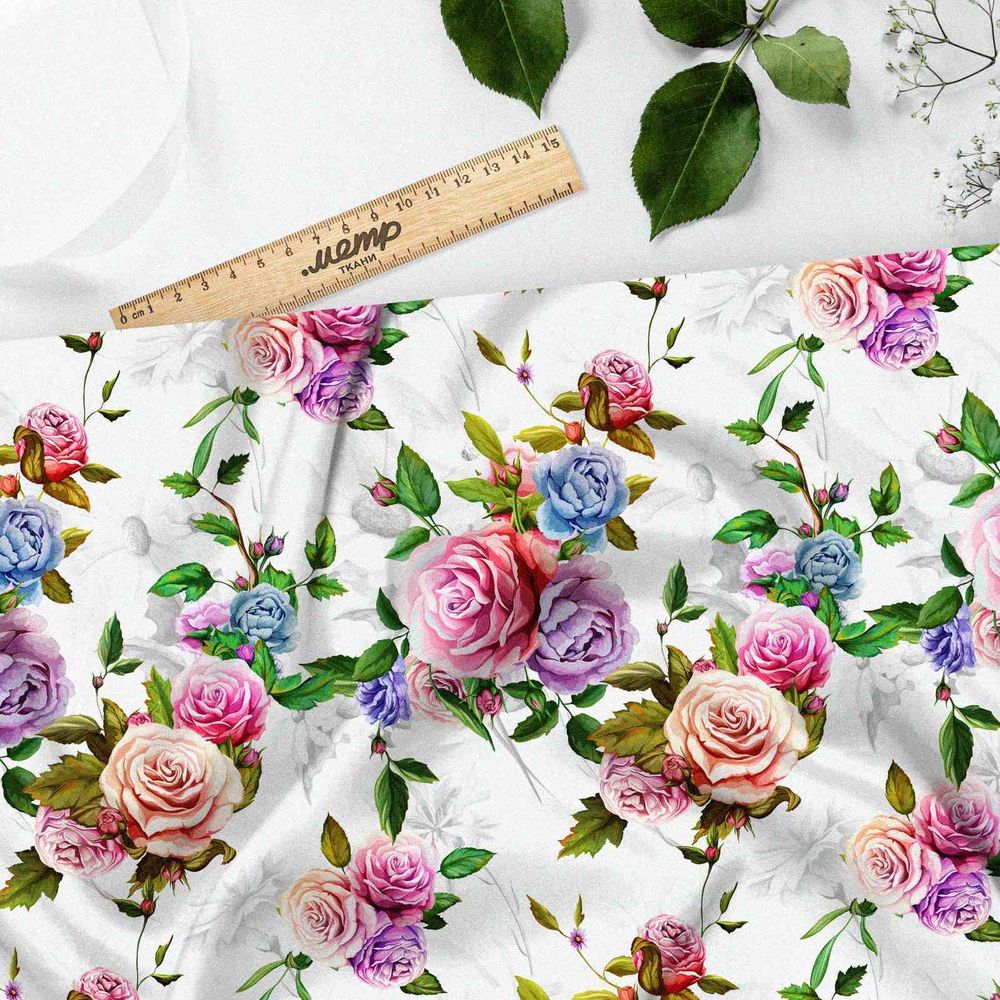 Ткань флис контрастные розы