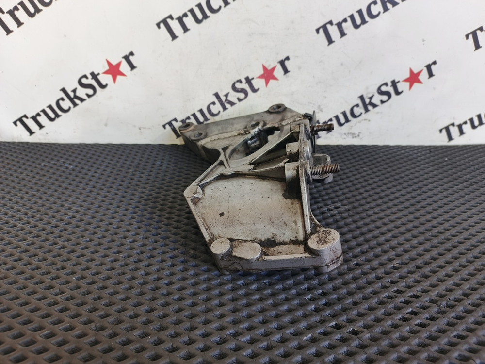 Кронштейн компрессора кондиционера