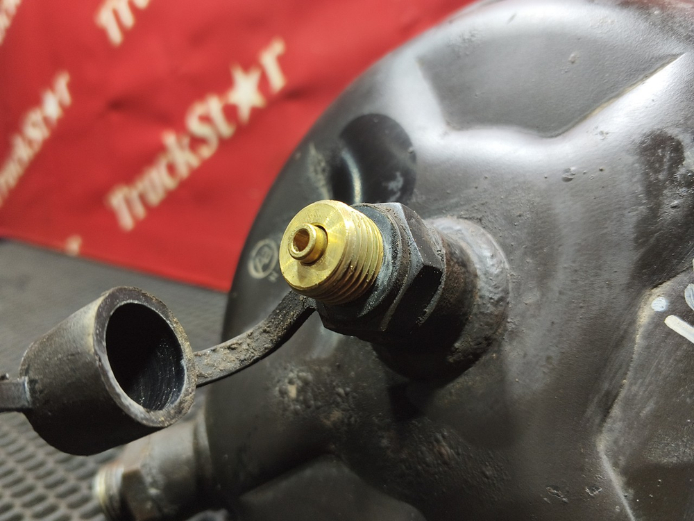 Камера тормозная передняя