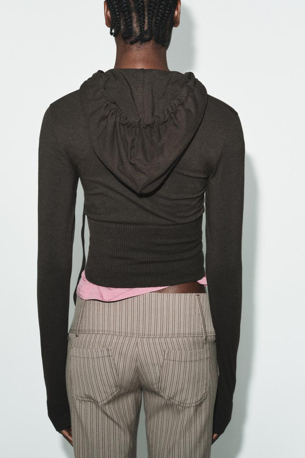 ZARA УКОРОЧЕННАЯ ТОЛСТОВКА, КОРИЧНЕВЫЙ МЕЛАНЖ