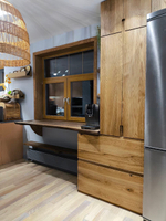 Оконный проём из массива ясеня