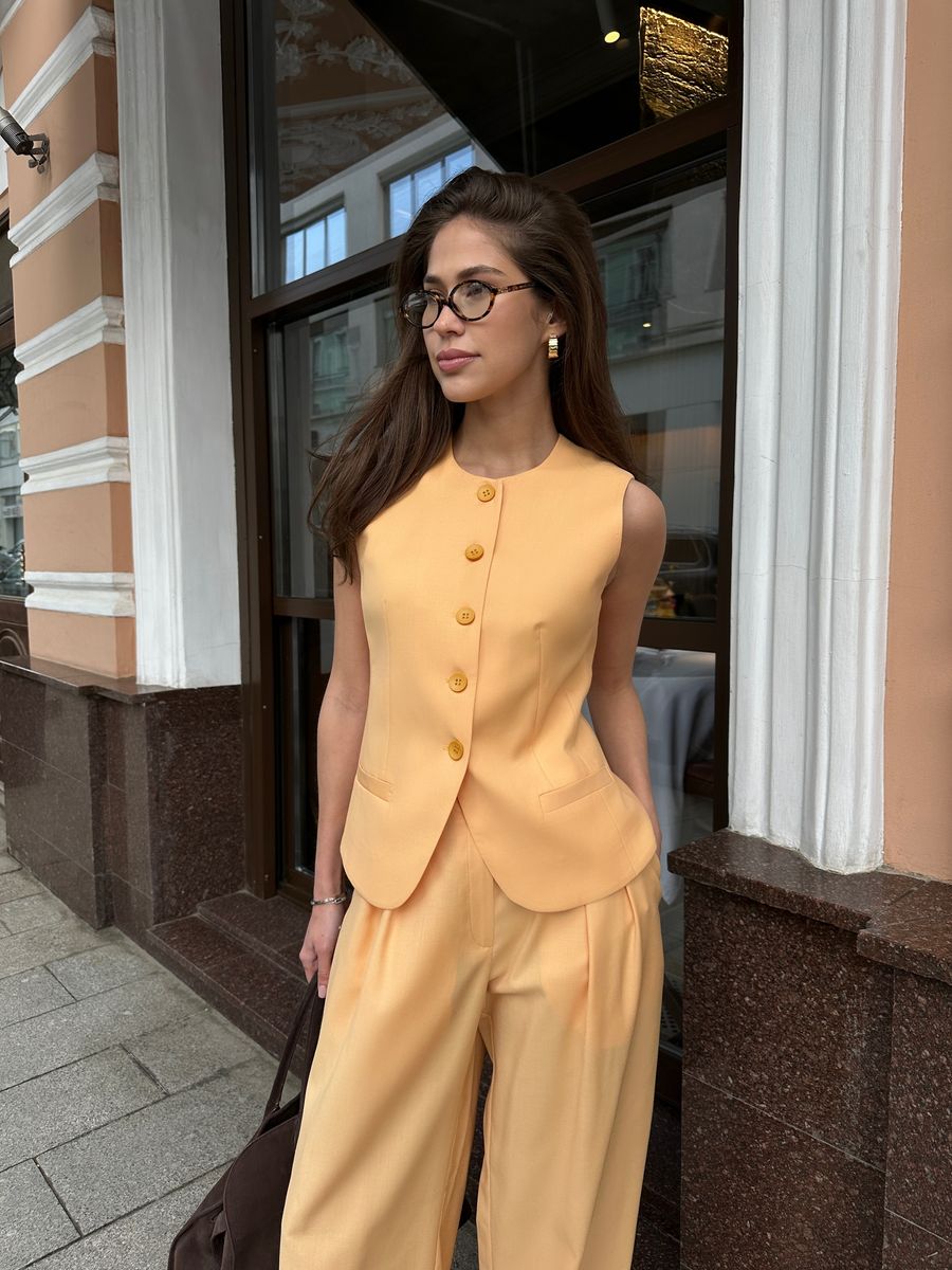 Жилет из тонкой шерсти удлиненный канарейка