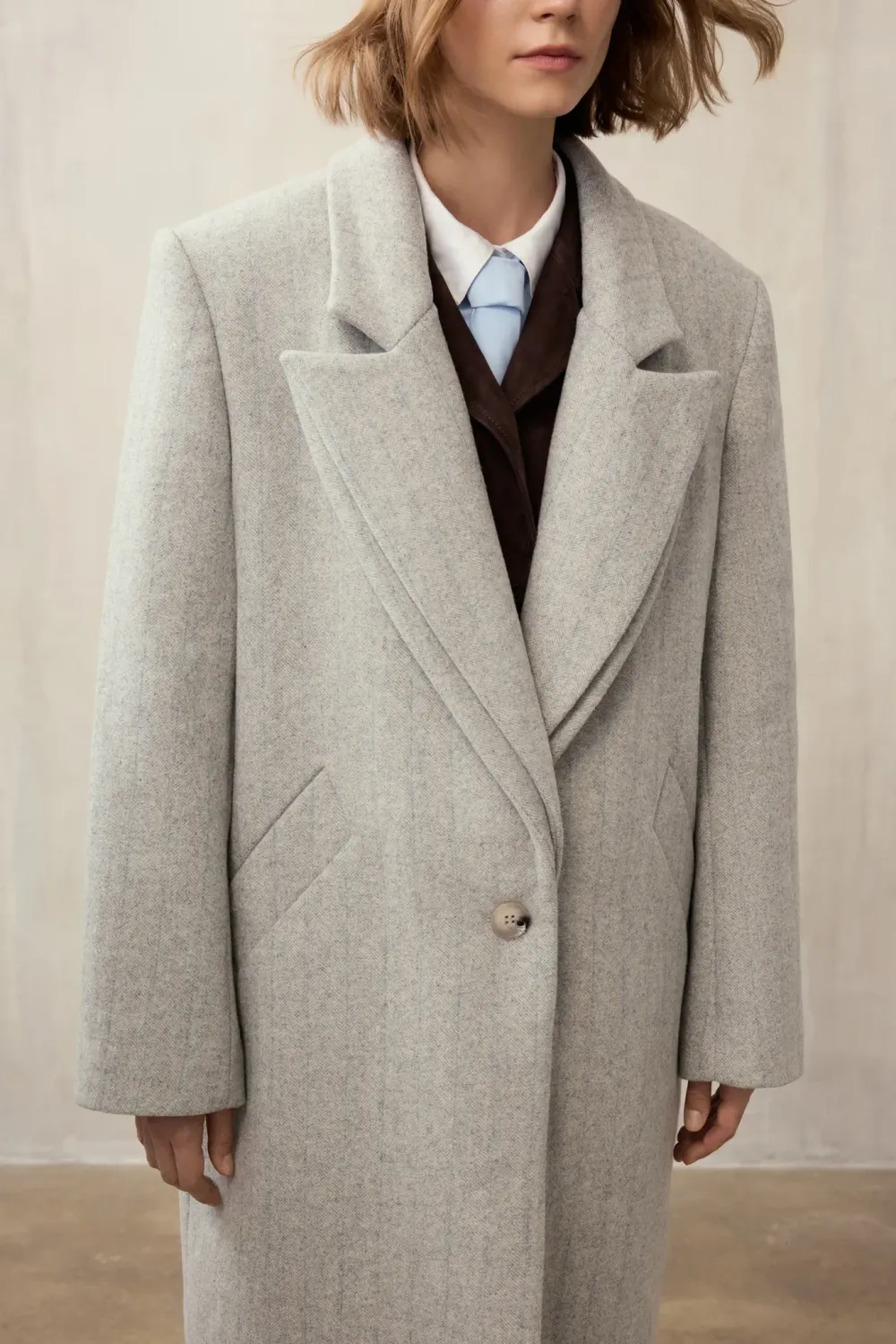 Пальто с двойными лацканами (((Двойные стандарты))), серое