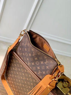 Louis Vuitton Pochette Accessoire XL