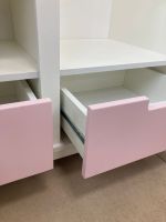 Шкаф 2-х дверный с ящиком 1000 Домик белый/орхидея