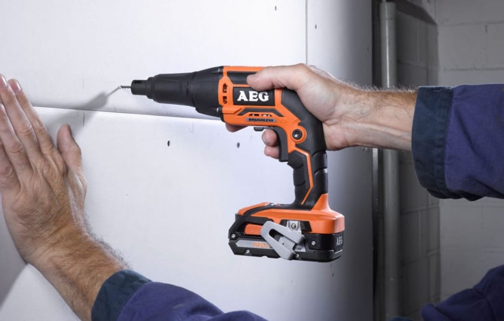 Шуруповерт для гипсокартона AEG BTS18BL-0 4935459620 18 В