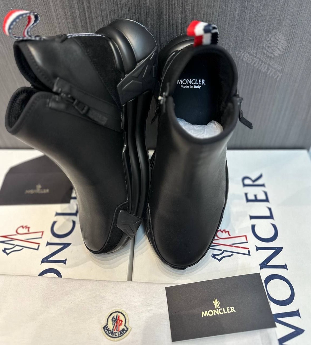 Кроссовки Moncler