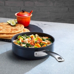 Le Creuset Сковорода для сотейника с антипригарным покрытием PRO 26см