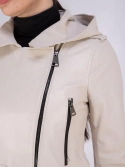 Куртка женская из натуральной кожи с капюшоном Турция