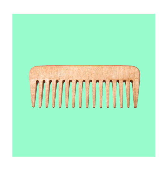 Почему деревянные расчёски лучше пластиковых?