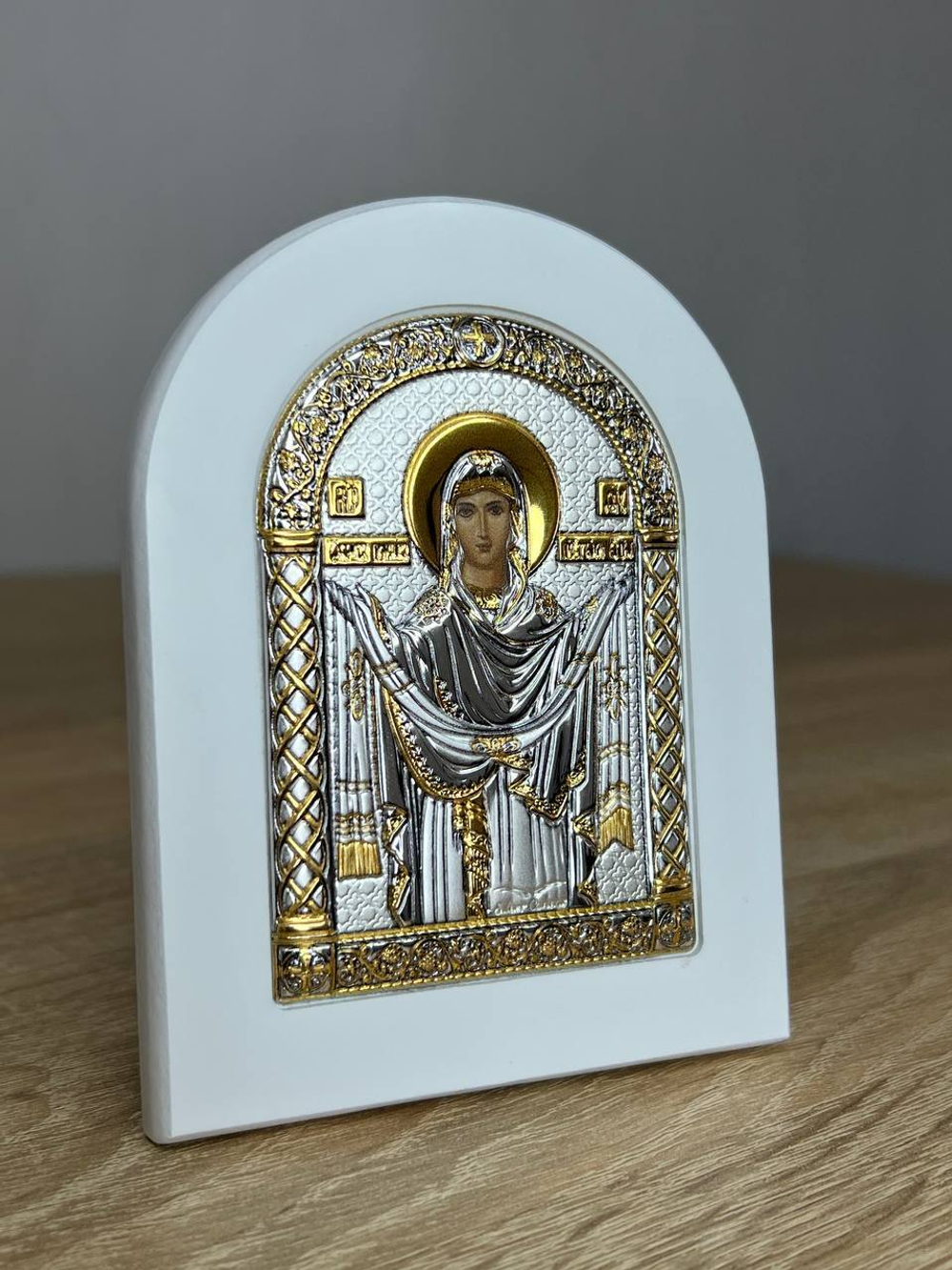 Покрова БМ, икона арочная, белое дерево 86х112