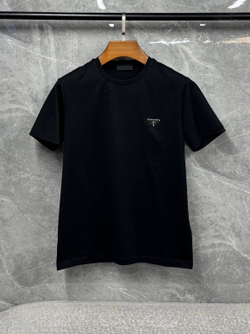 Футболка Prada