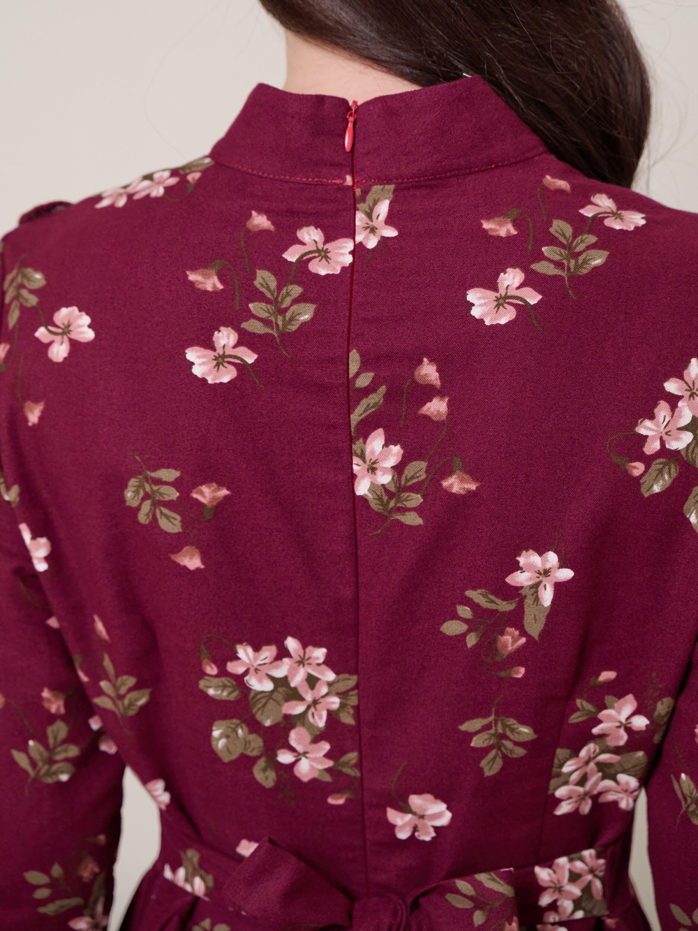 Платье с вшитой манишкой