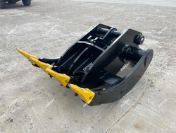 Корчеватель грабли на Экскаватор JCB