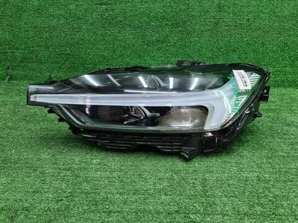 Фара левая Volvo XC60 2 (2017-2021) LED
