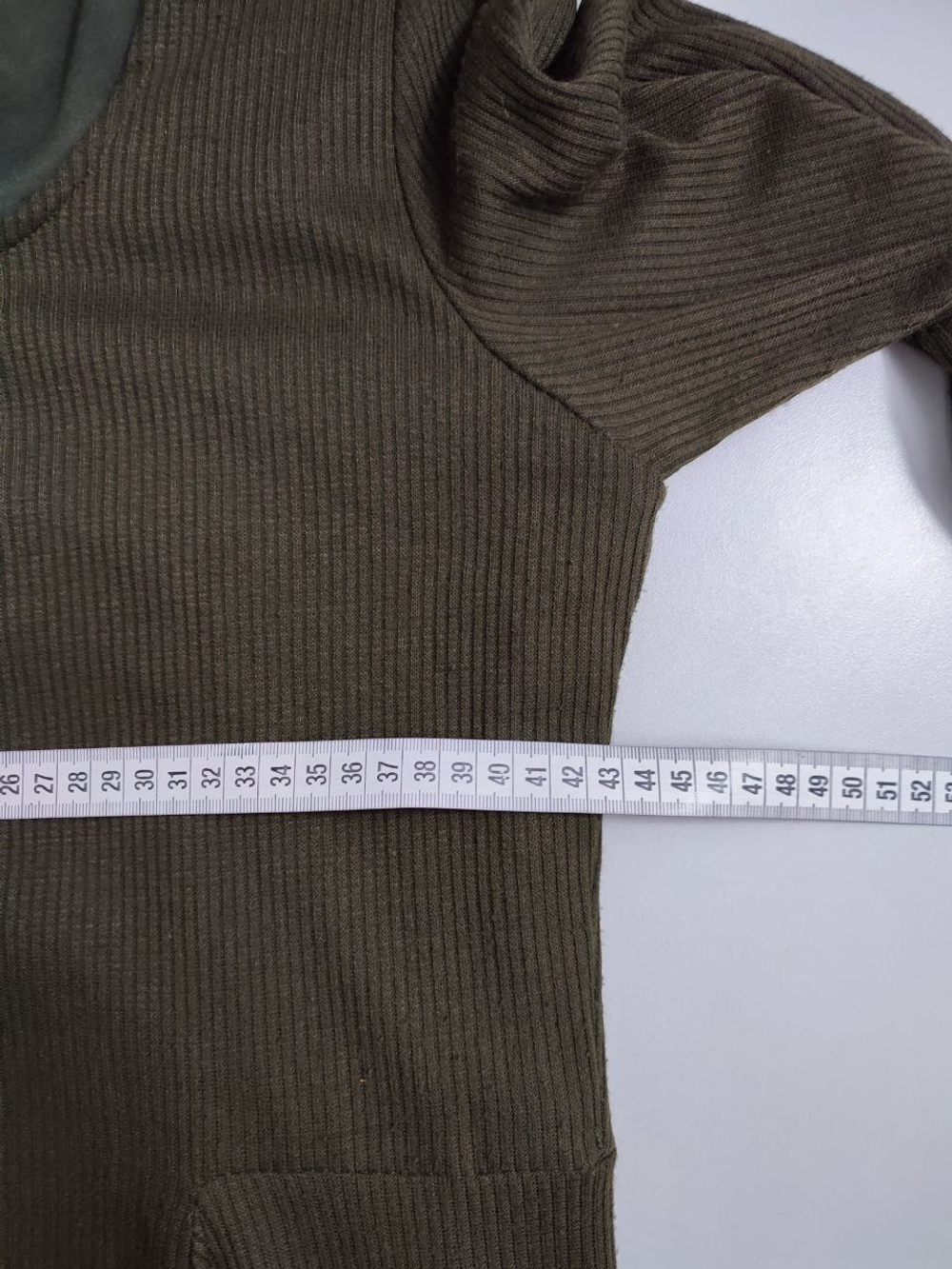 Платье лаконичное 46 размер