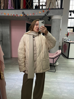 Бомбер Лоран молочный