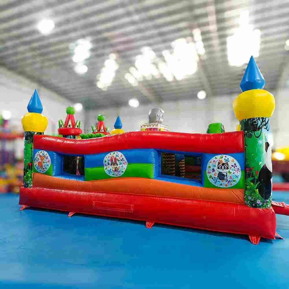 Коммерческий надувной батут "Сафари приключения" 6*5*2.8 м