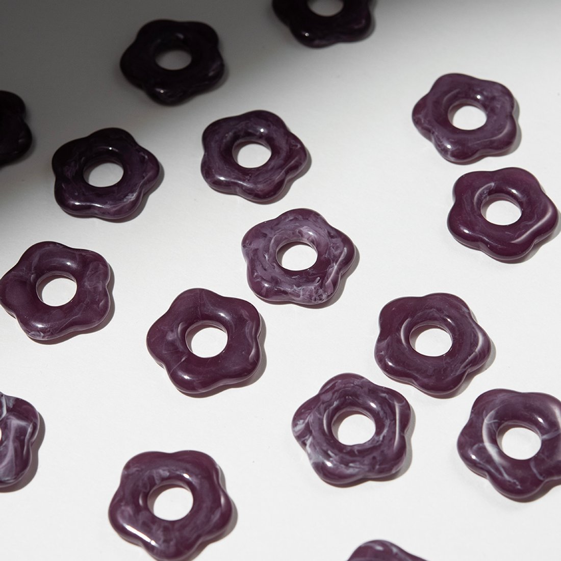 Подвеска "Незабудка", 25мм, фиолетовый акрил