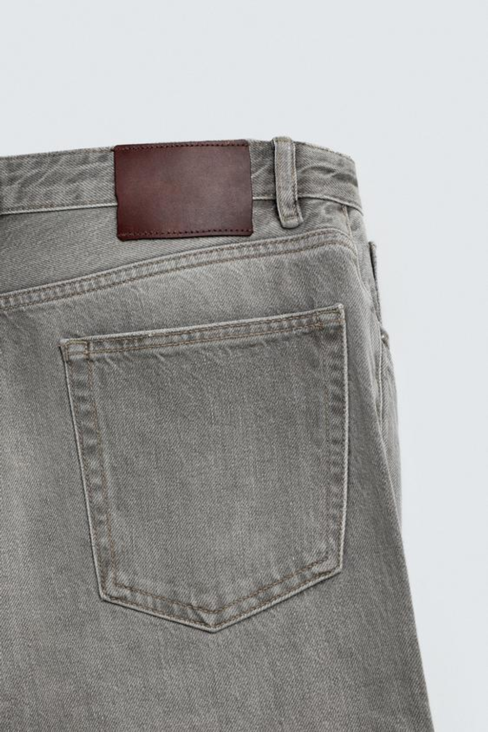 ZARA ДЖИНСЫ STRAIGHT FIT, СЕРЫЙ