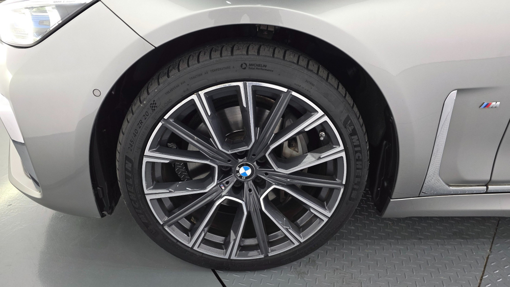 BMW 7 серии (G11) 740Li xDrive M Sport