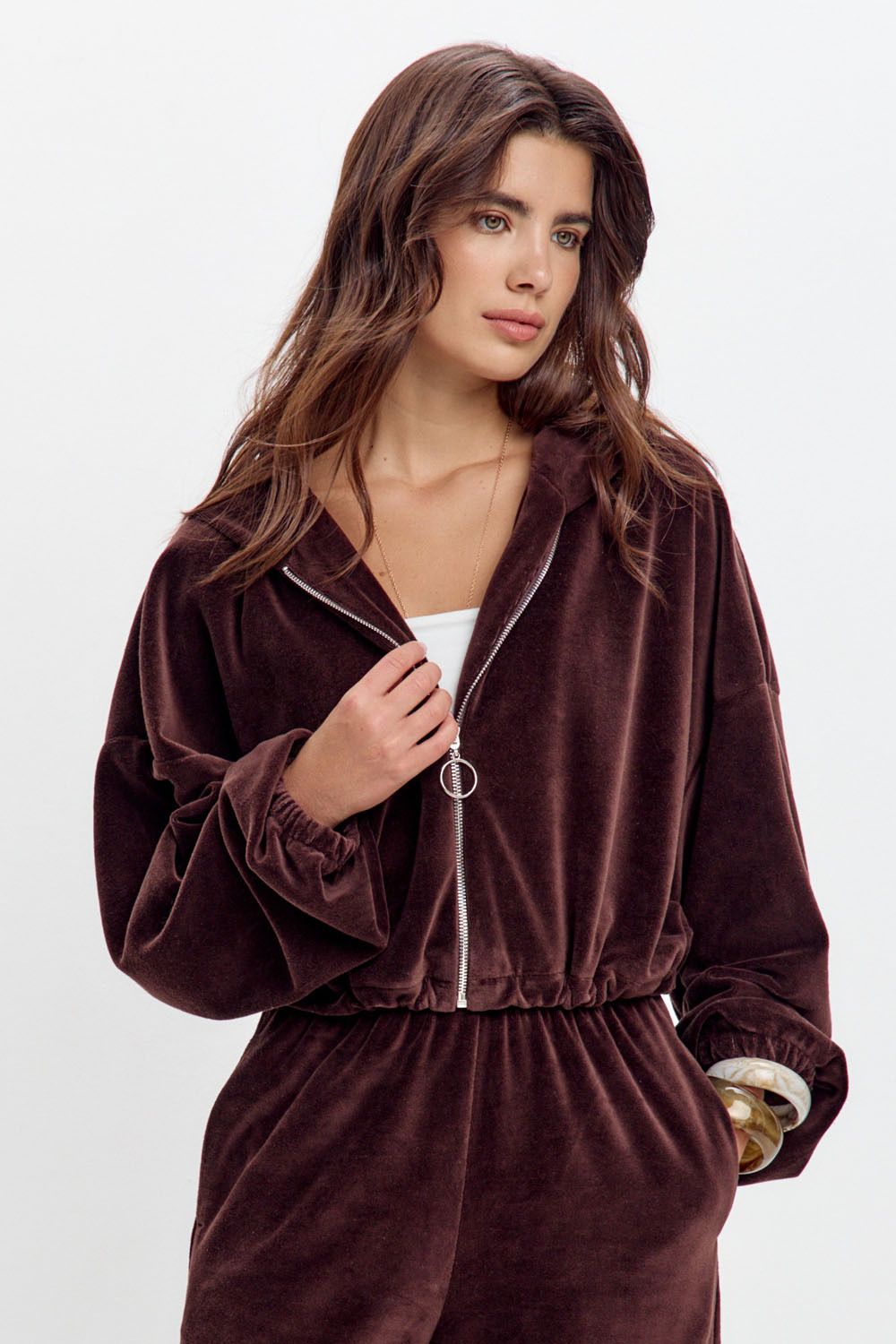 Худи на молнии из велюровой ткани шоколадного цвета