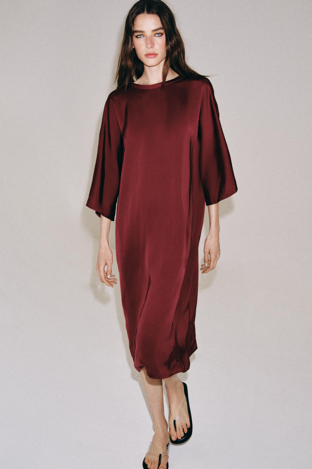 ZARA АТЛАСНОЕ ПЛАТЬЕ МИДИ — ZW COLLECTION, БОРДОВЫЙ