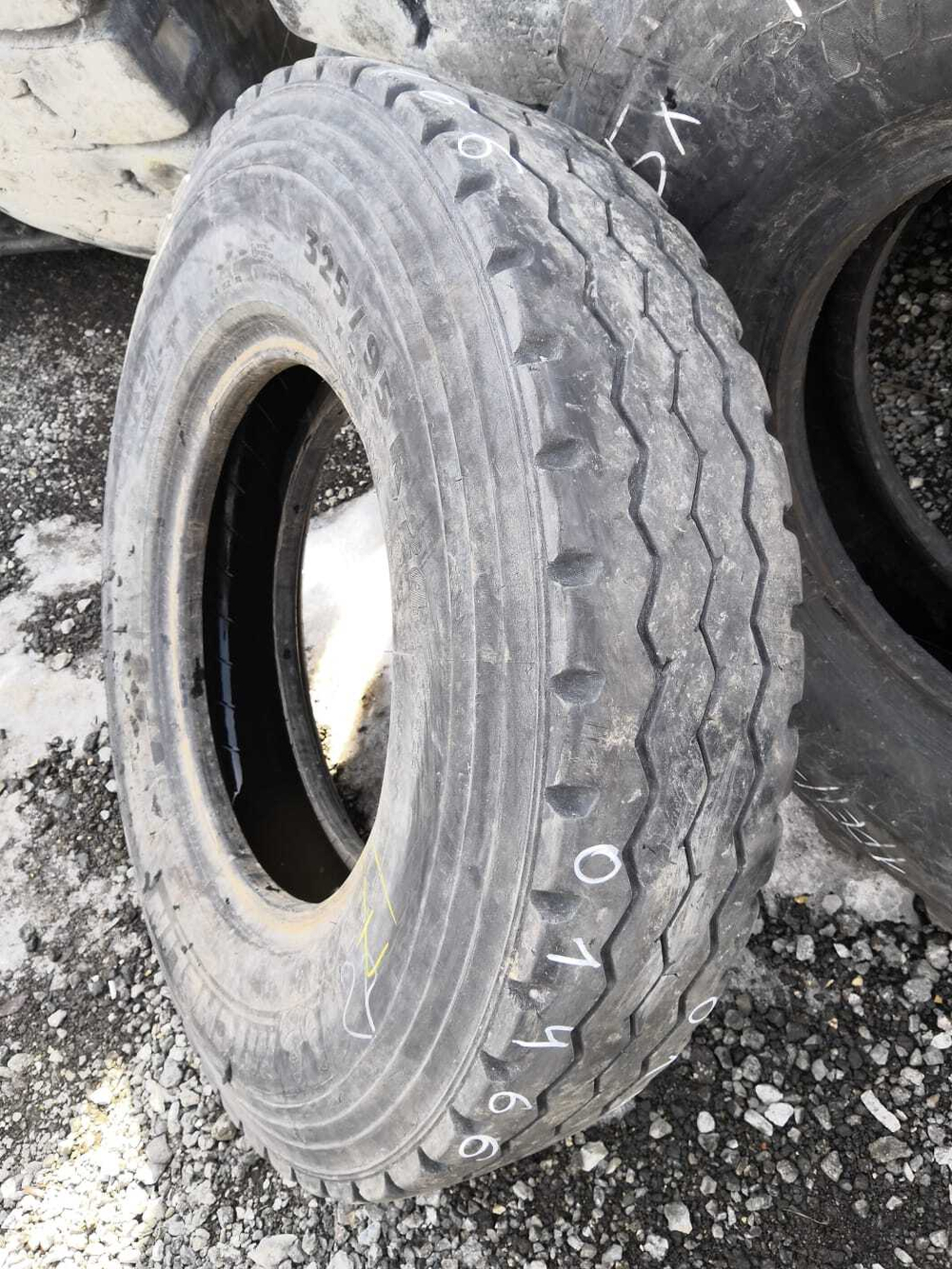325/95R24 Michelin X WORKS шина б/у