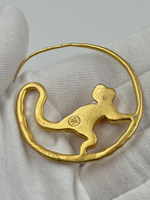 Моносерьга Обезьяна Tory Burch