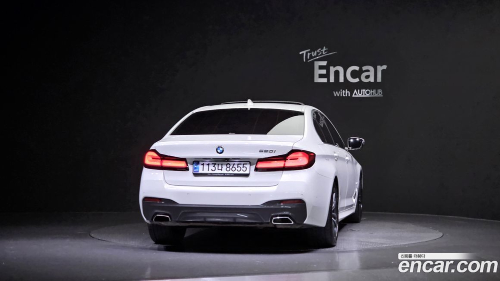 BMW 5 Series (G30) 520i M Sports (01.2022)
