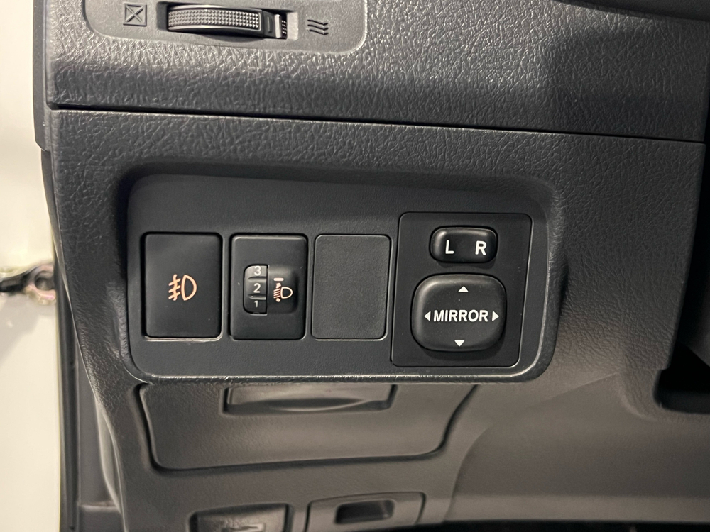Toyota Corolla, 2011 год