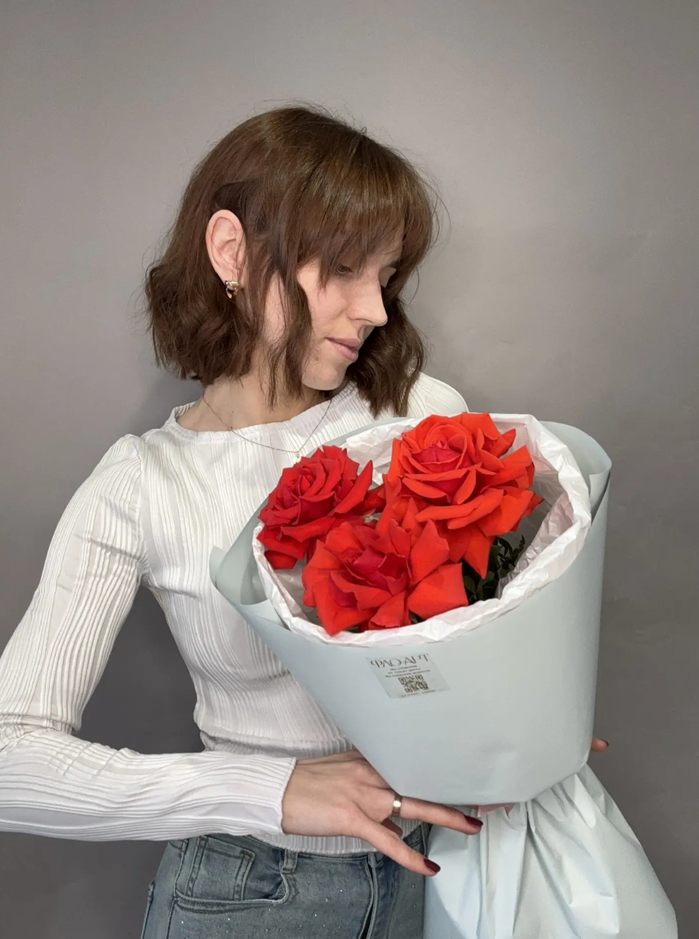 Алые французские розы (3шт) 