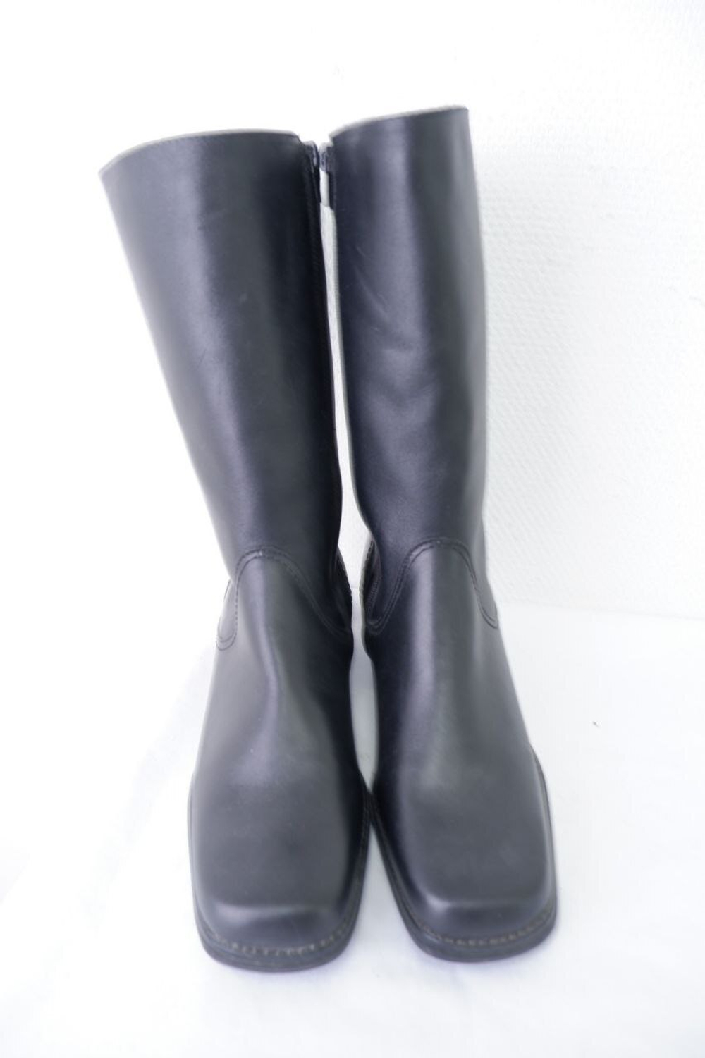 Сапоги стильные зимние 40 размер