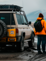 Наклейка на авто Бобр KURVA голографическая блестящая