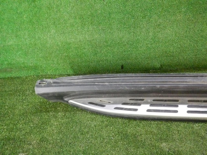 Накладка порога правая Mercedes GLE V167 (2018-н.в.)