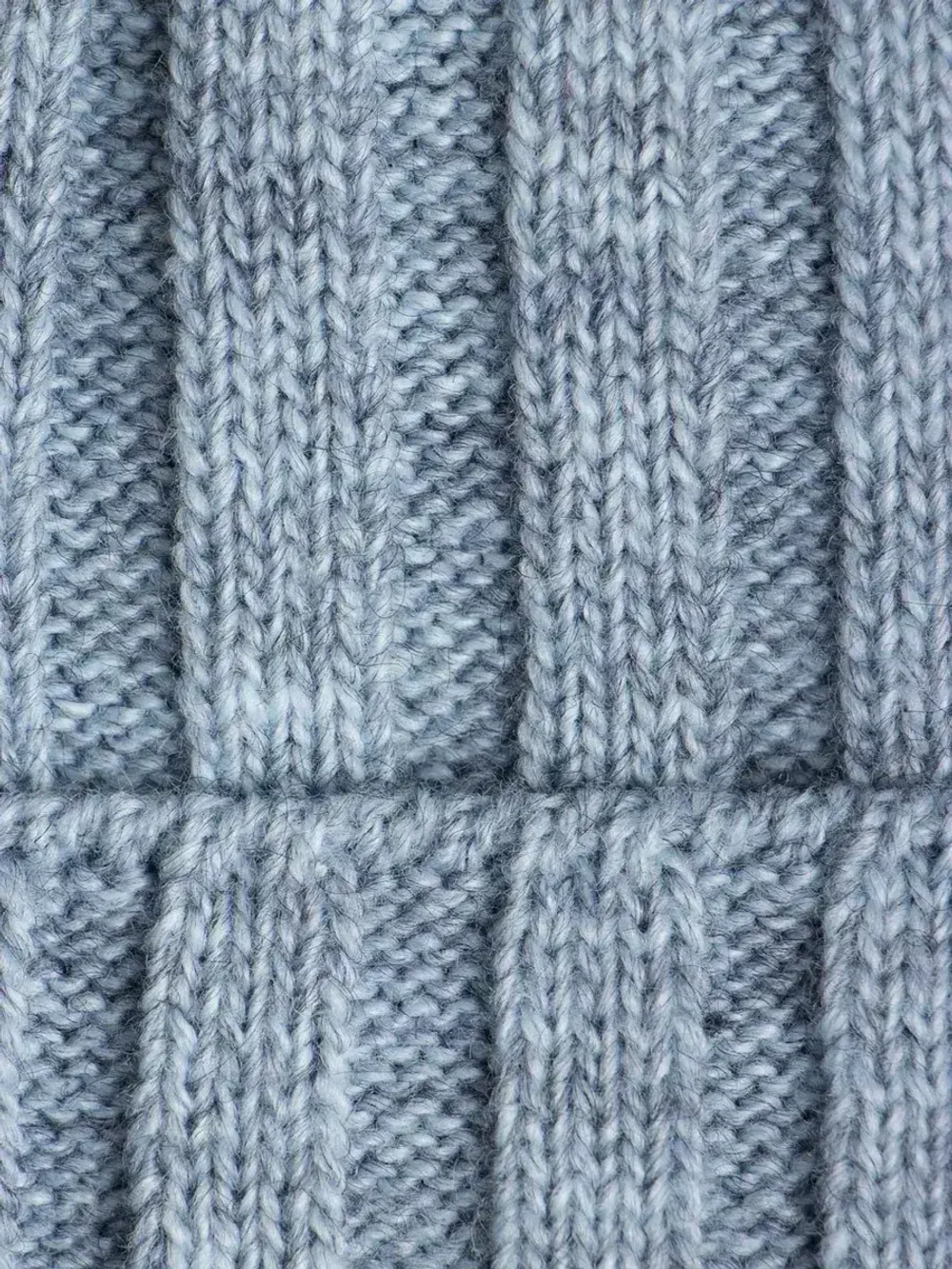 Шапка для мальчика зимняя и снуд