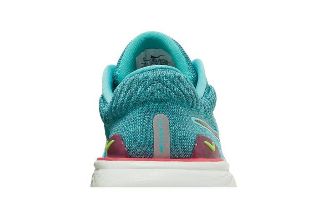 Кроссовки Nike Invincible Run 2 Flyknit (Женская размерная сетка)