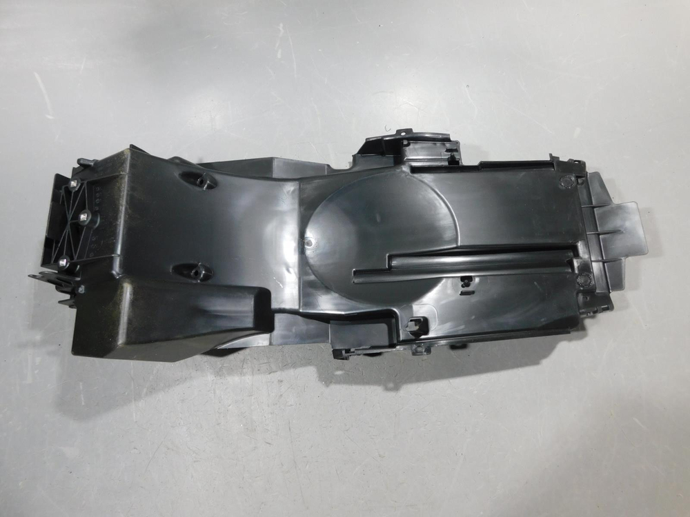 Подкрылок  Honda CB1300SF 80200-MEJ-D110 022805