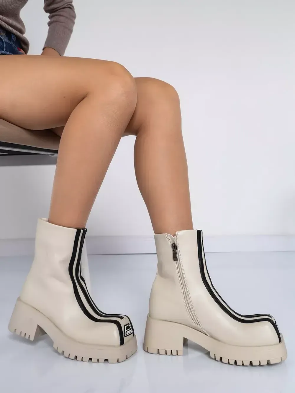 Ботинки демисезонные