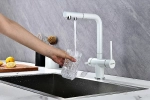 Смеситель для кухни Paulmark Serpentine Se213222-WH белый матовый
