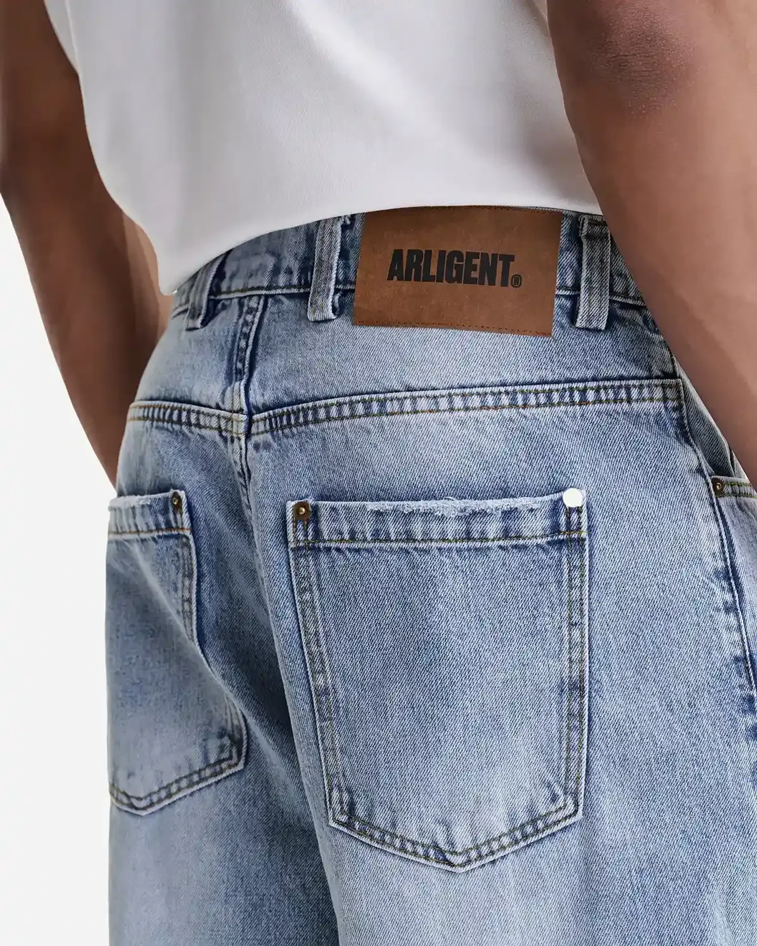 Джинсы-трубы