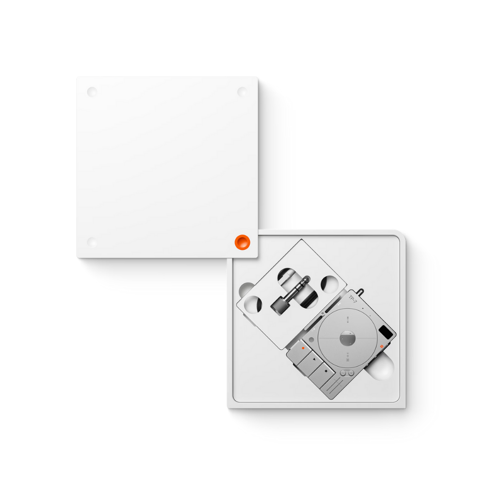 Teenage Engineering TP-7 silver